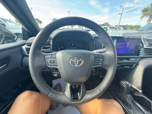Used 2025 Toyota Camry XSE FWD image 22