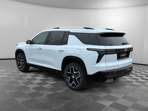 New 2026 Chevrolet Traverse High Country w/ LPO, Floor Liner Package AWD/4WD image 3