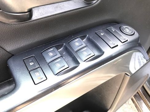Used 2018 Chevrolet Silverado 1500 LT w/ All Star Edition AWD/4WD image 19