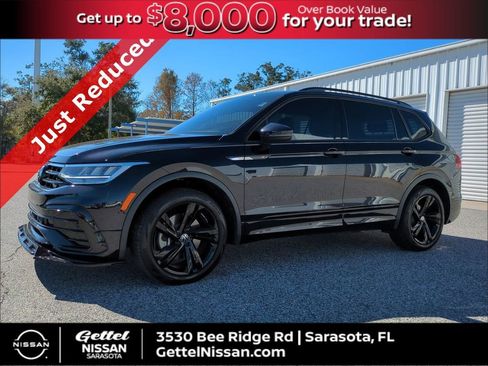 Used 2024 Volkswagen Tiguan SE R-Line image 1