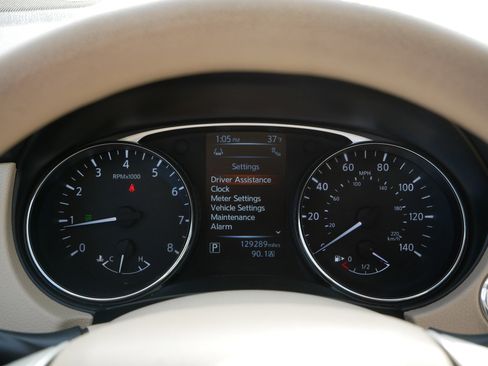 Used 2014 Nissan Rogue SV w/ SV Premium Package image 21