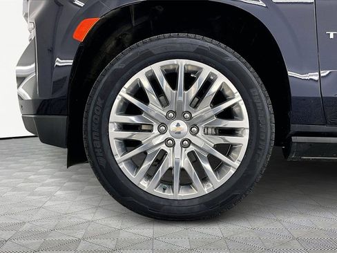 Used 2024 Chevrolet Tahoe High Country image 9