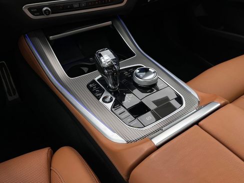 Used 2022 BMW X5 xDrive40i w/ M Sport Package image 22