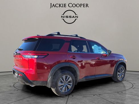 New 2026 Nissan Pathfinder SV image 5