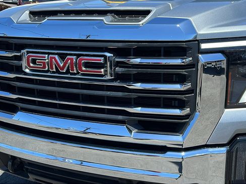 Certified 2024 GMC Sierra 2500 SLT w/ SLT Convenience Package AWD/4WD image 10