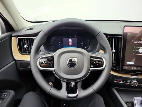 New 2026 Volvo XC60 B5 Plus w/ Protection Package Premier AWD/4WD image 25