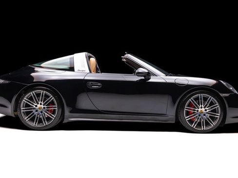 Used 2015 Porsche 911 Targa 4S AWD/4WD image 2