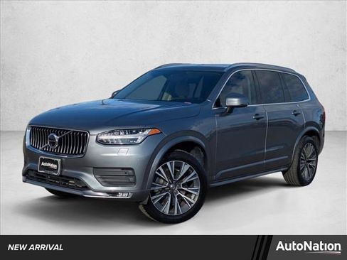Used 2020 Volvo XC90 T5 Momentum image 1