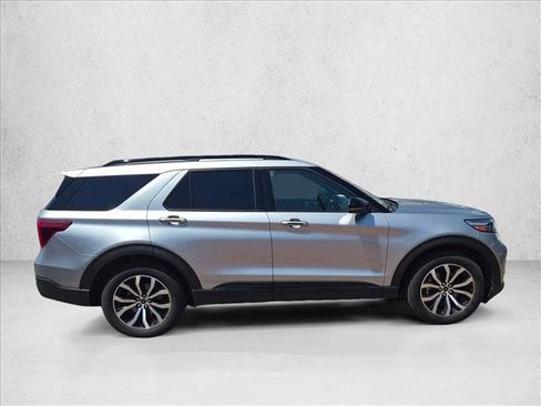 Used 2020 Ford Explorer ST w/ Premium Technology Package AWD/4WD image 4