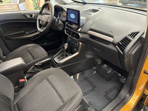 Used 2021 Ford EcoSport SE image 17