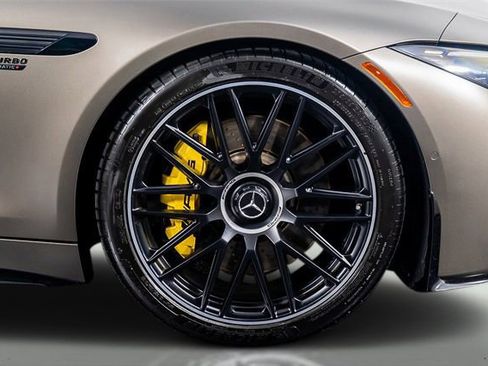 Used 2022 Mercedes-Benz SL 63 AMG 4MATIC w/ AMG Aerodynamic Package image 19