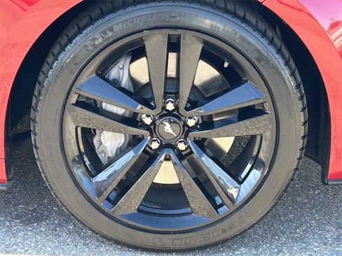 Used 2017 Ford Mustang Premium w/ Ecoboost Performance Package image 7