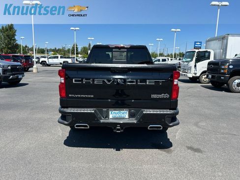 Certified 2022 Chevrolet Silverado 1500 High Country w/ Z71 Off-Road Package AWD/4WD image 6