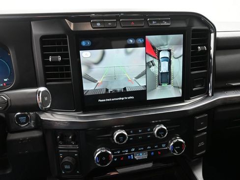 Used 2024 Ford F250 Lariat w/ Black Appearance Package AWD/4WD image 4