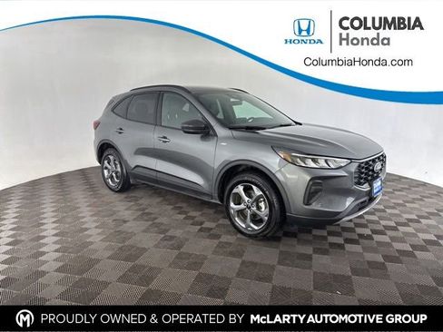 Used 2025 Ford Escape ST-Line image 1