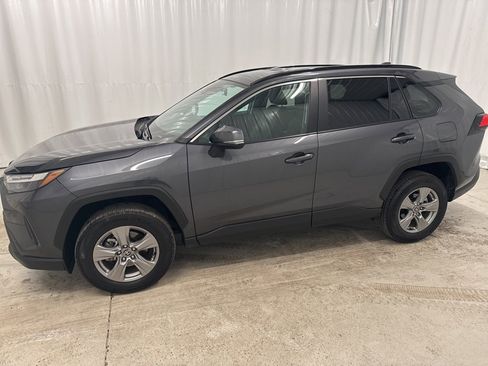 Used 2025 Toyota RAV4 XLE image 2
