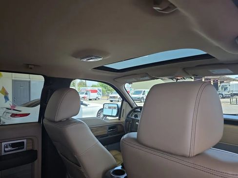 Used 2011 Ford F150 Lariat w/ Lariat Chrome Pkg RWD image 24