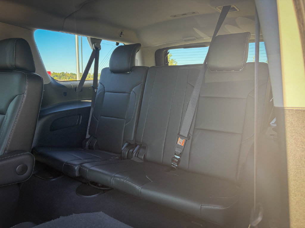 Used 2020 Chevrolet Suburban Premier AWD/4WD image 24