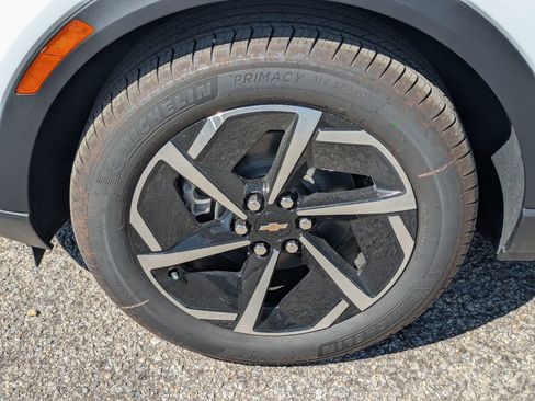 New 2026 Chevrolet Equinox EV LT w/ Comfort Package image 12