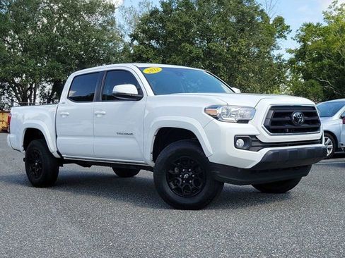 Used 2022 Toyota Tacoma SR5 w/ Technology Package RWD image 35