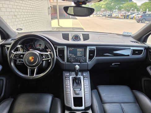 Used 2015 Porsche Macan S AWD/4WD image 16