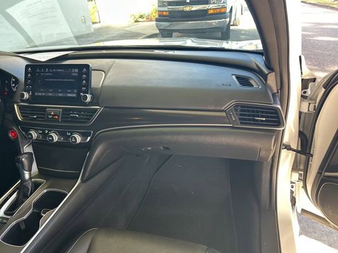 Used 2022 Honda Accord Sport image 21