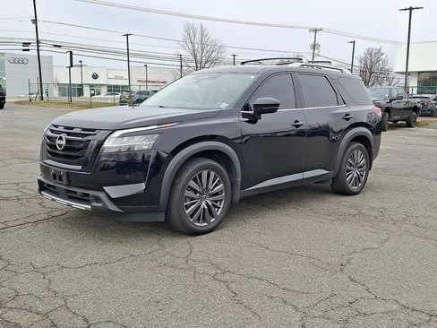 Used 2023 Nissan Pathfinder SL w/ SL Premium Package image 6