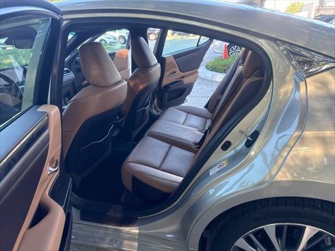 Used 2019 Lexus ES 350 w/ Premium Package FWD image 18