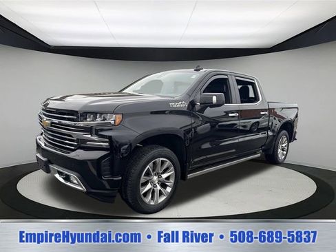 Used 2019 Chevrolet Silverado 1500 High Country w/ Safety Package II AWD/4WD image 1