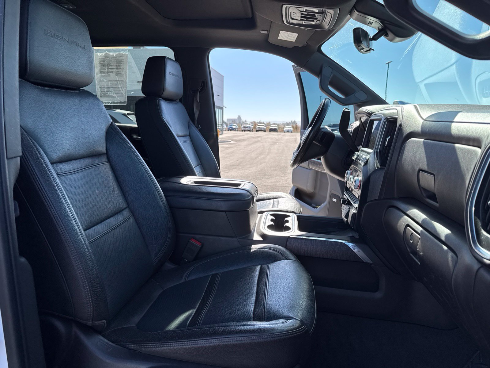 Used 2020 GMC Sierra 2500 Denali w/ Denali Ultimate Package AWD/4WD image 11