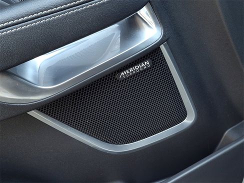 Used 2020 Jaguar E-PACE R-Dynamic S image 12