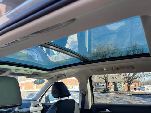 Certified 2024 Volkswagen Tiguan Wolfsburg Edition image 17