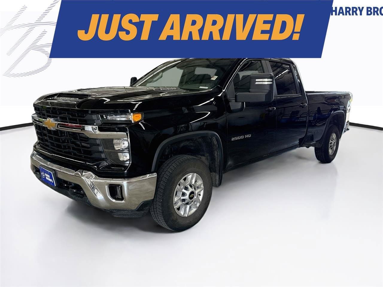 Used 2026 Chevrolet Silverado 2500 LT w/ Convenience Package AWD/4WD image 1