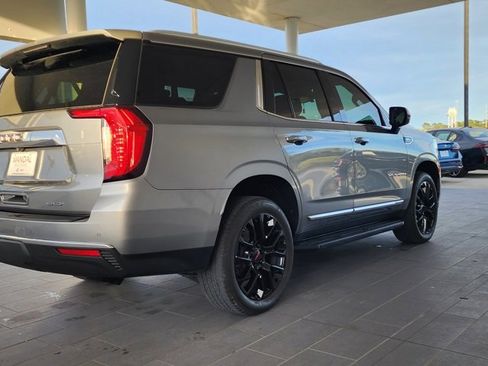 Used 2023 GMC Yukon SLT image 6