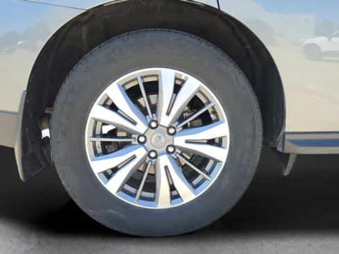Used 2020 Nissan Pathfinder SL w/ Cargo Package AWD/4WD image 26