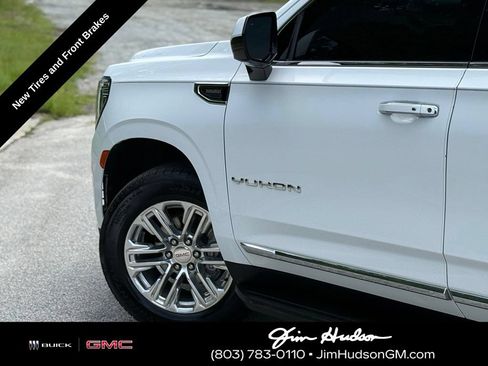 Used 2021 GMC Yukon SLT w/ Rear Media and Nav Package AWD/4WD image 8