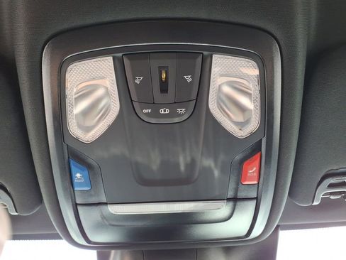 Used 2025 RAM 2500 Big Horn AWD/4WD image 30