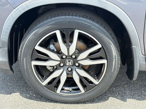 Used 2021 Honda Pilot Touring image 12