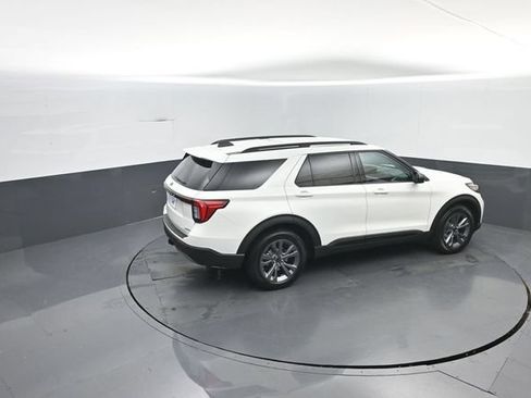New 2026 Ford Explorer Active w/ Active Comfort Package AWD/4WD image 32