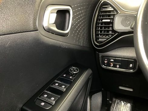 Used 2020 Kia Soul EX image 20