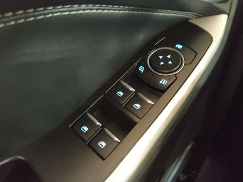 Used 2022 Ford Explorer XLT image 27