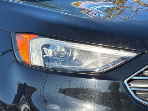 Used 2022 Ford Edge SEL image 10