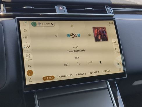 New 2025 Land Rover Range Rover Velar Dynamic SE image 15