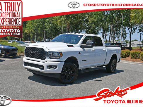Used 2024 RAM 2500 Big Horn w/ Night Edition AWD/4WD image 1