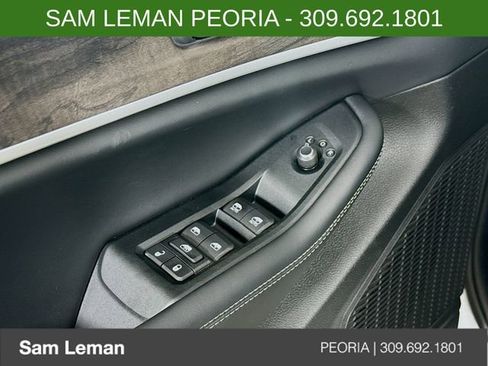 New 2026 Jeep Grand Cherokee Altitude AWD/4WD image 18