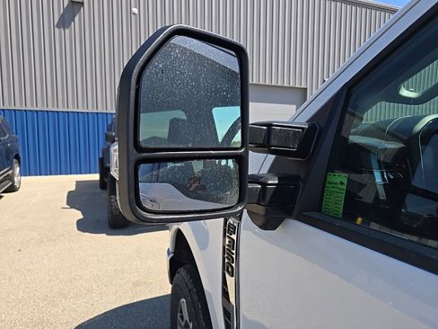 Used 2026 Ford F350 Lariat AWD/4WD image 6