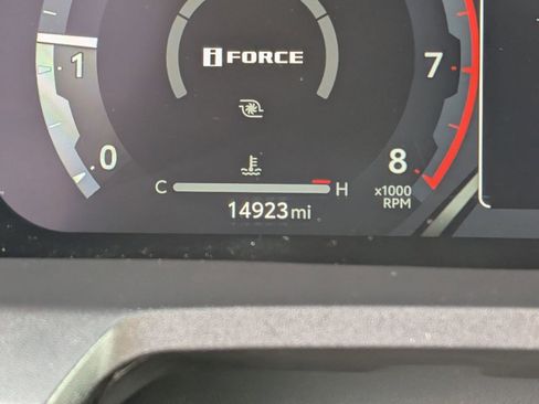 Used 2025 Toyota Tacoma TRD Off-Road image 21