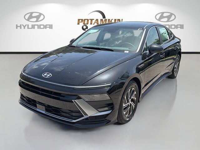 New 2026 Hyundai Sonata Blue FWD image 1
