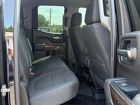 Used 2020 Chevrolet Silverado 1500 RST w/ RST Value Package AWD/4WD image 7
