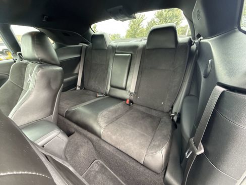 Used 2022 Dodge Challenger R/T Scat Pack RWD image 23